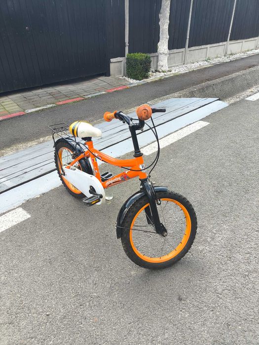 Bicicleta copii 4-6 ani