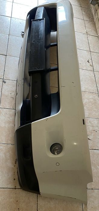 Range Rover спорт 2011 год  передний бампер