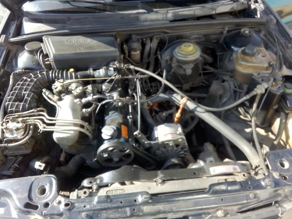 Продам машину Ауди 80