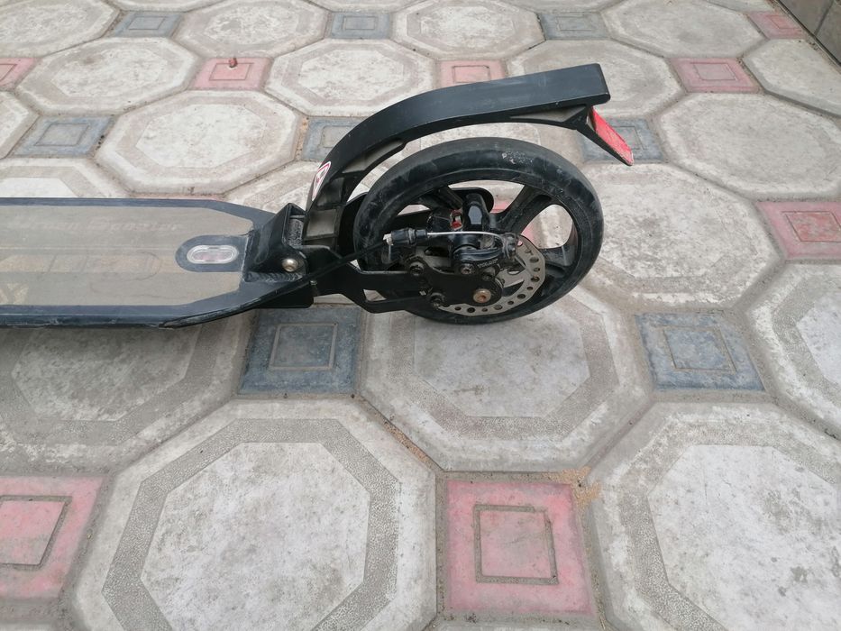 Продам самокат Urban Scooter