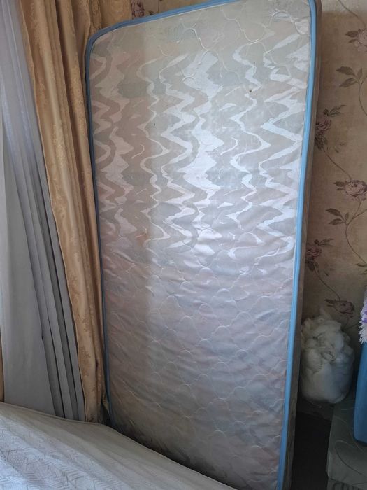 Матрацы пружинные