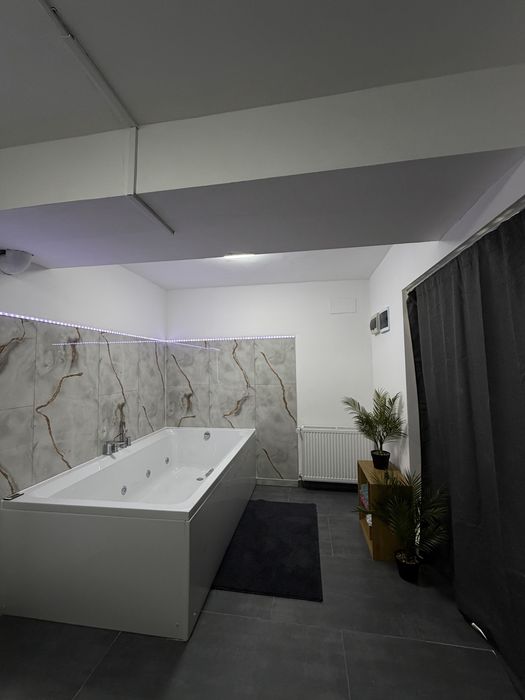 Apartament in regim hotelier cu jacuzzi