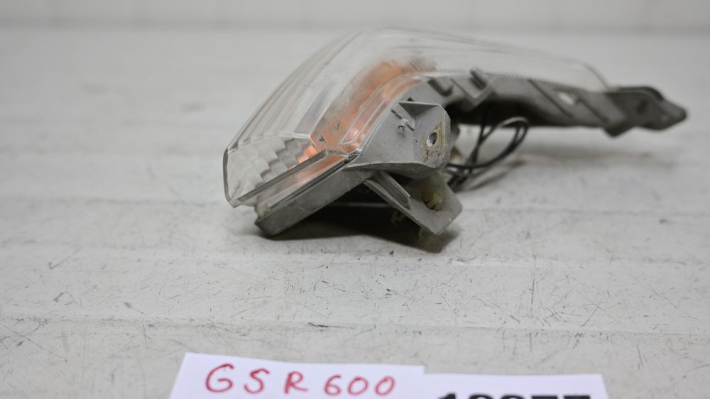 Semnalizare Semnal Fata Dreapta Suzuki GSR 600 2006 - 2010