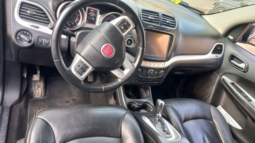 Vând Fiat Freemont 4×4