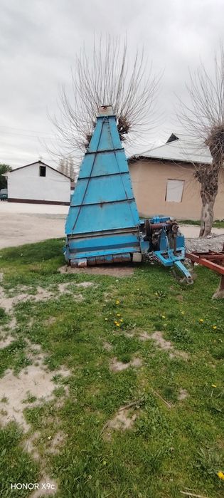 Hammasi sotiladi eski traktor texnikalari bilan