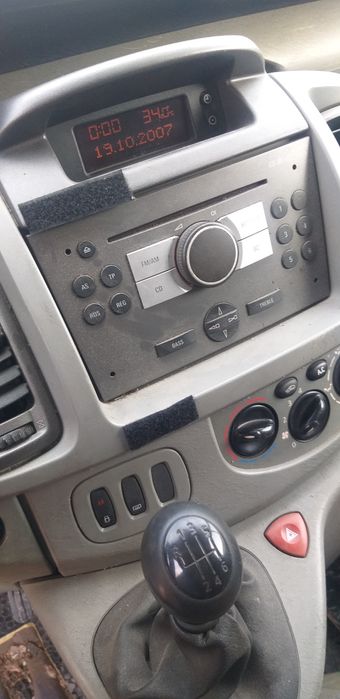 Опел Виваро 2.5DCI