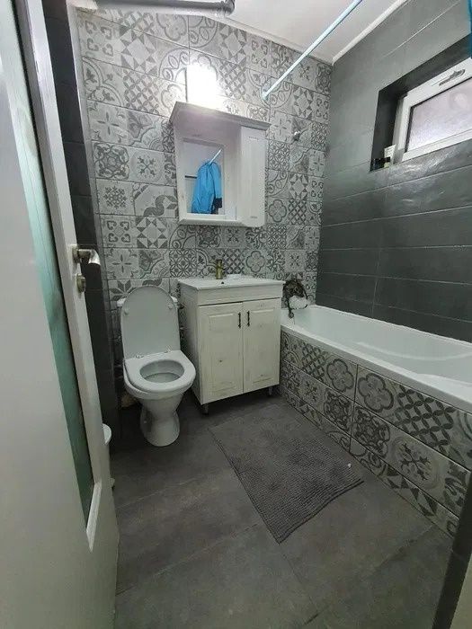 Propietar , Inchiriez apartament 2 camere Decomandat -Campus -Ciresica