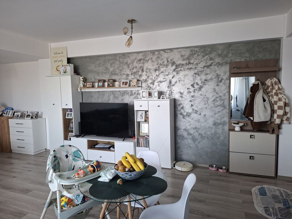 Vând apartament 2 camere