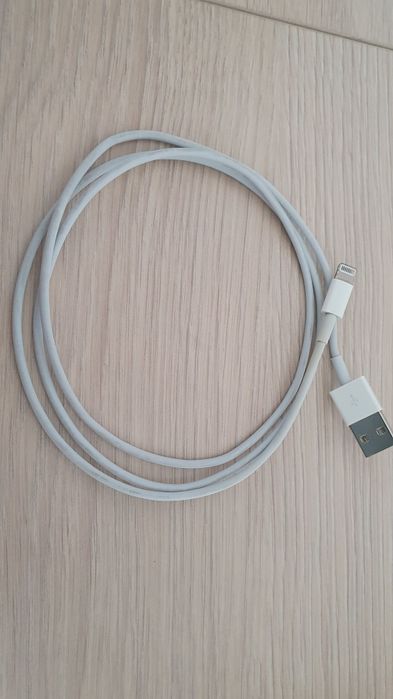 Charger auto Apple Belkin + Cablu Lightning alimentare date Curier OLX