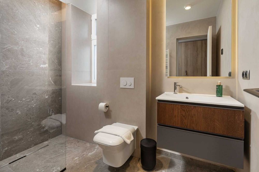 De inchiriat Penthouse 3 camere