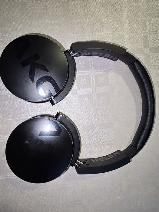 Vând căști BEATS wireless solo3