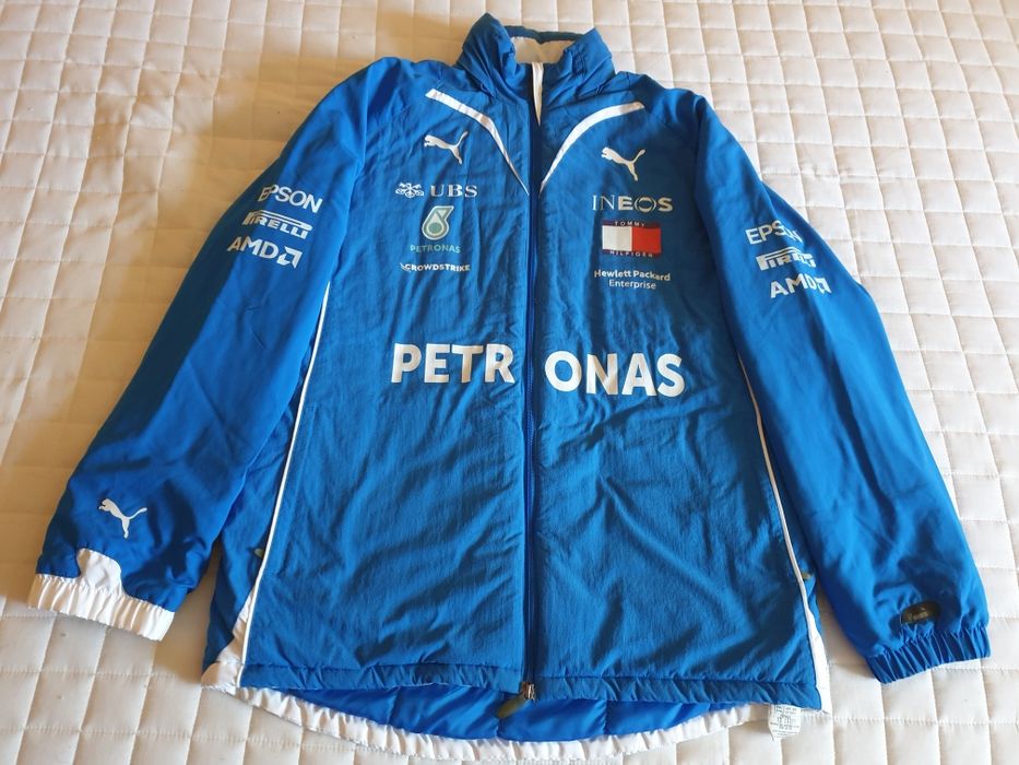 Geaca   de  barbati  -   250  lei.