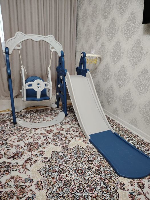 Детская горка с качелей