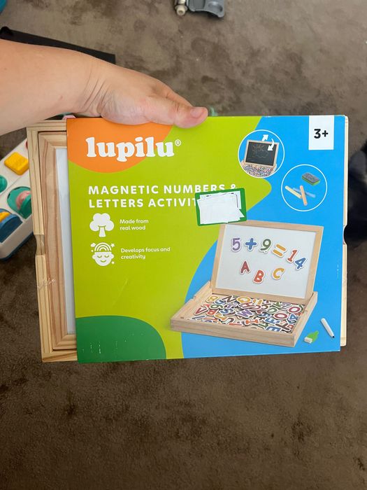 Lot2 placi Montessori si 2 table magnetice de scris