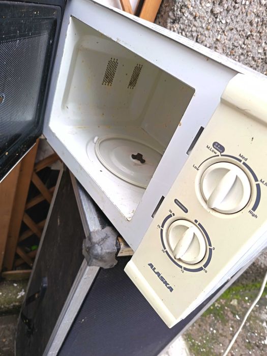 микровълнова аляска работеща