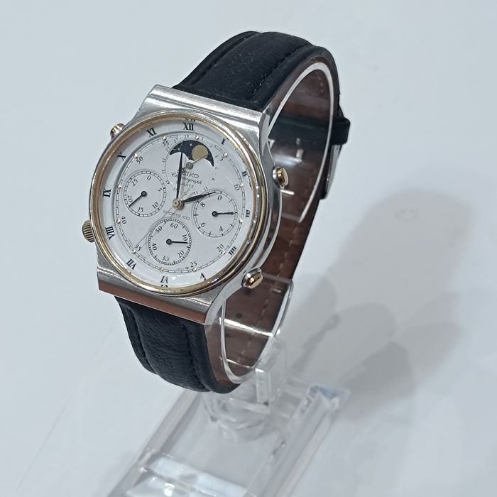 Seiko chronograph 7A48-7000