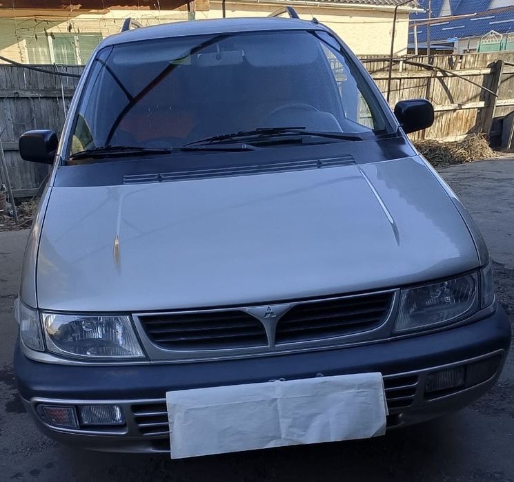 Mitsubishi space runner