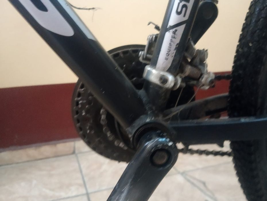 Велосипед Axis не работает тормоза