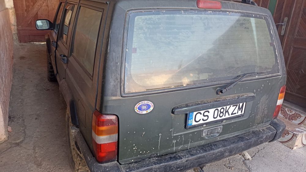 Masina de vanzare: Jeep grand cherokee