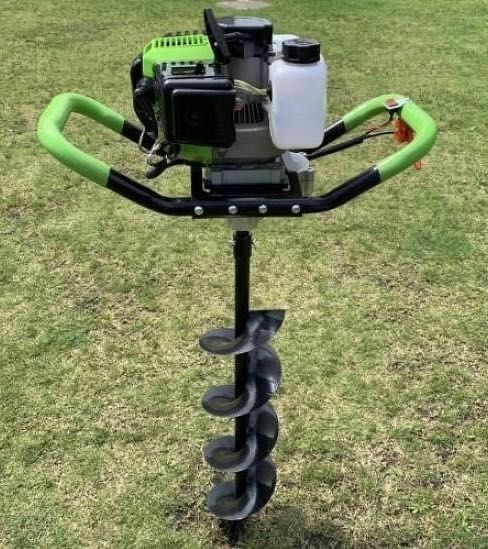 Бензинов моторен свредел Тайга 52 куб.