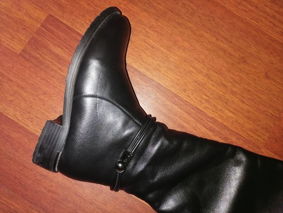 Продам зимние сапоги ботфорты