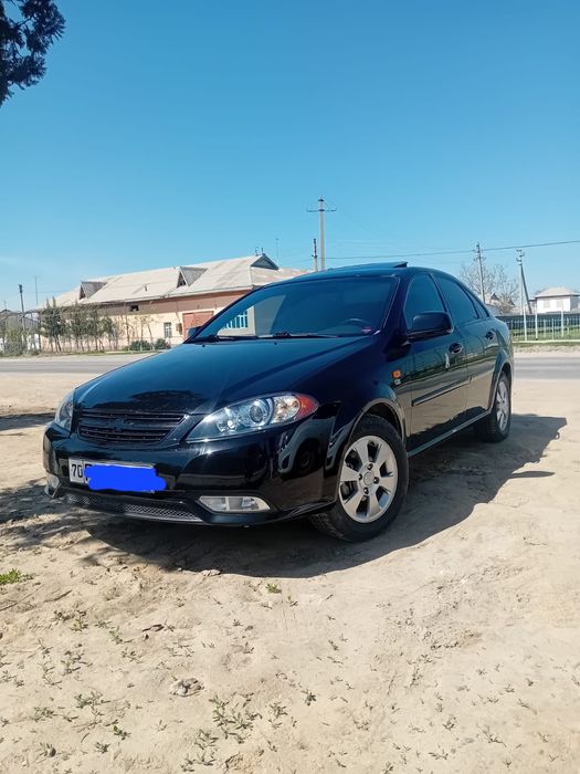 Jentira avtomat qora