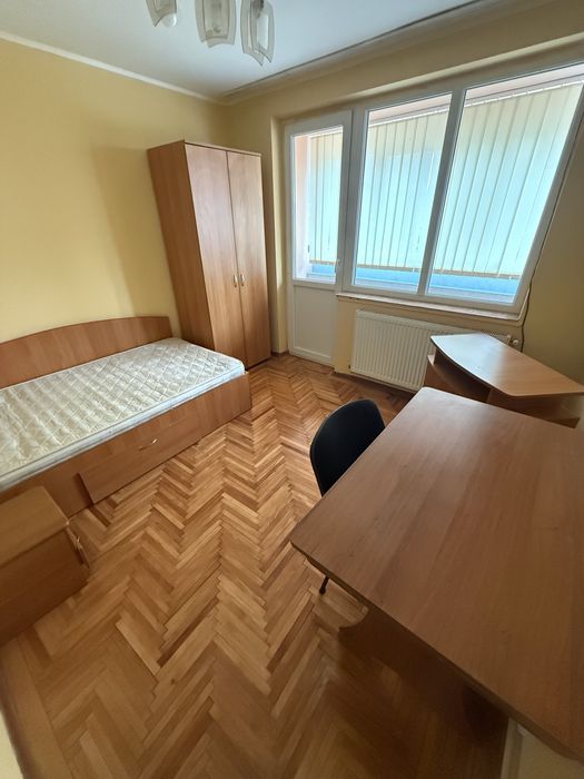 Apartament de inchiriat cu 3 camere