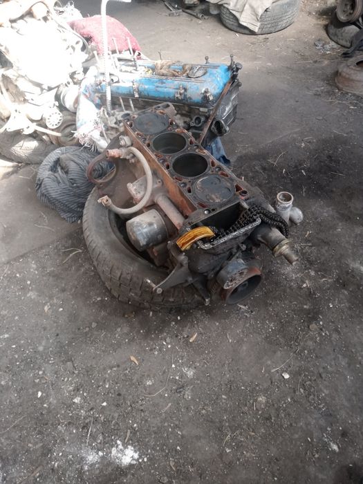 ЗМЗ 406 двигатель .