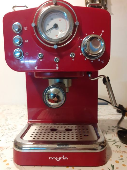 Vand espressor manual MYRIA, MY4052, 1,25l, 1200w, 15bari, rosu-argint