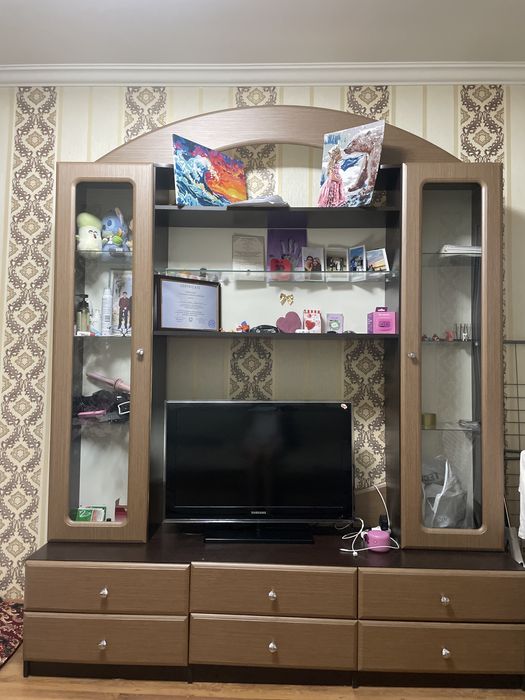 Стенка, шкаф под теливизол