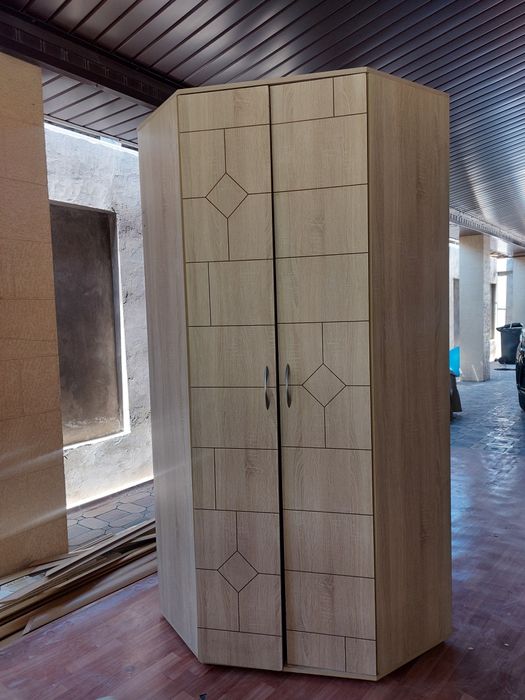 Угловой шкаф сатылады