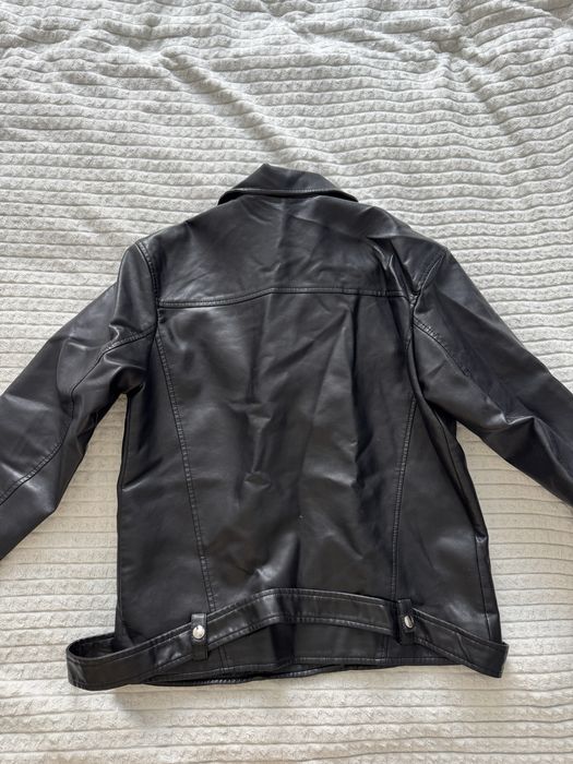 Кожаная куртка женская