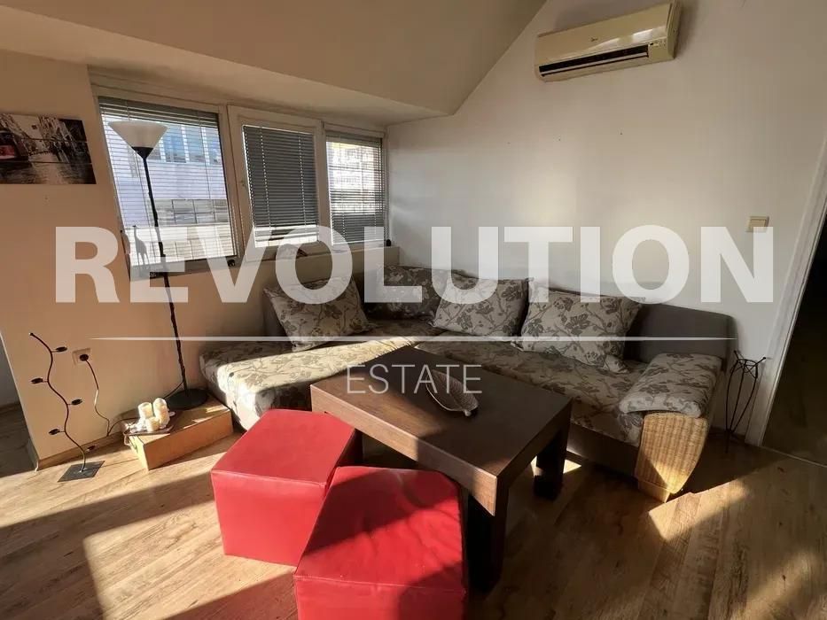 Дава се под наем Двустаен апартамент в Варна, Левски - 76 кв.м за 548.25 € - Снимка #1