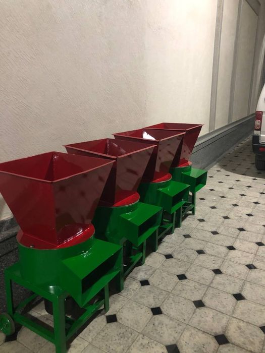 Kosmos drabilkalar 4kw 3000abarot, 3xil nasadka bor, xolati ideal.Kosm