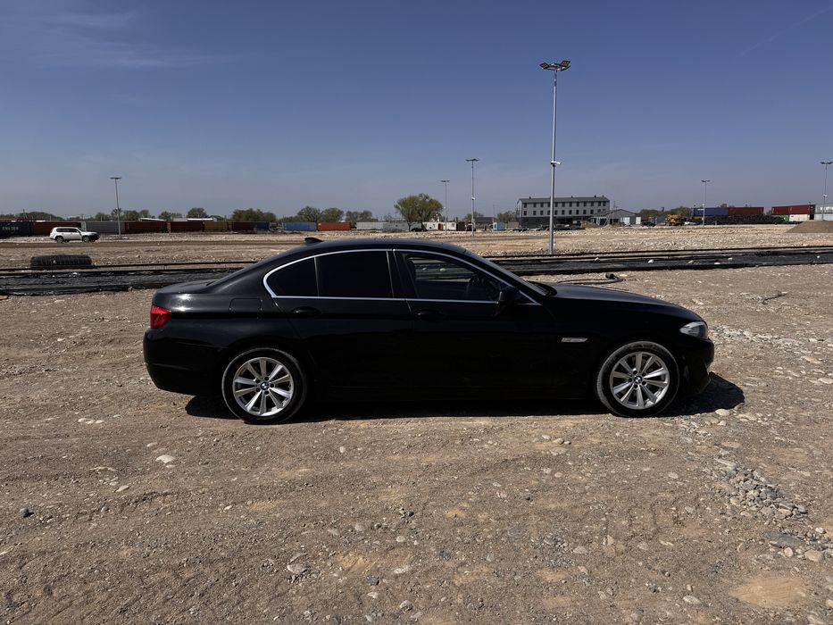 BMW 528i корейадан келген машина