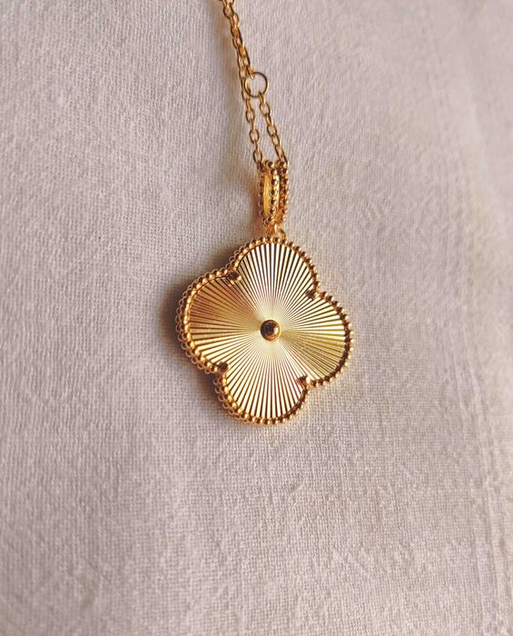 Дамско колие с голяма златна детелина - Van Cleef & Arpels VCA