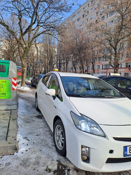 Toyota prius gpl nou