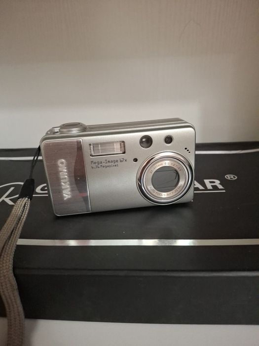 Цифровая камера YAKUMO