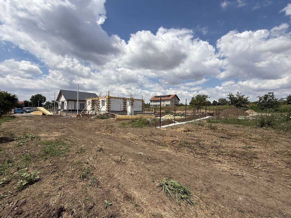 Teren intravilan construibil PUZ aprobat strada complexului