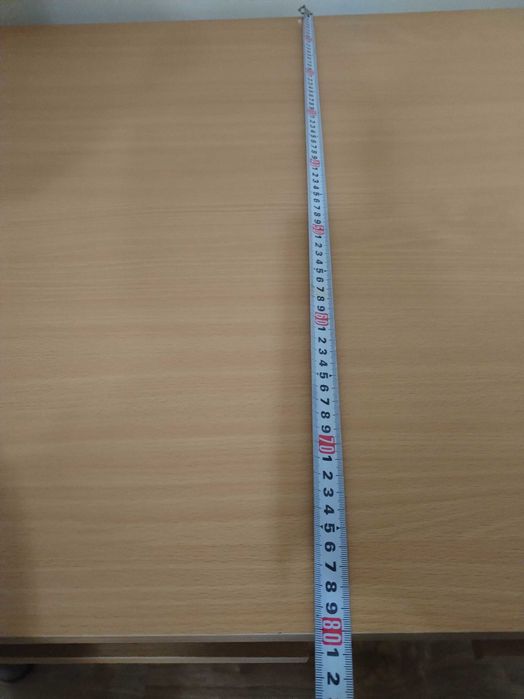 Masă extensibila cu 6 scaune