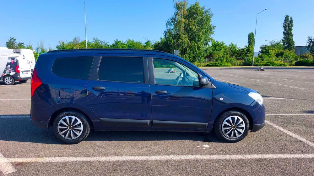 Vând Dacia Lodgy