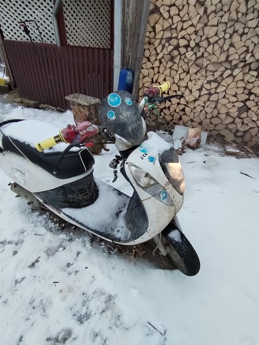 Vând scuter sym mio cu acte