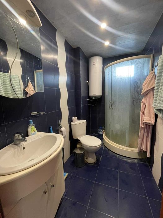 Продава се Тристаен апартамент в Варна, Окръжна болница - 105 кв.м за 1896 €/кв.м - Снимка #9