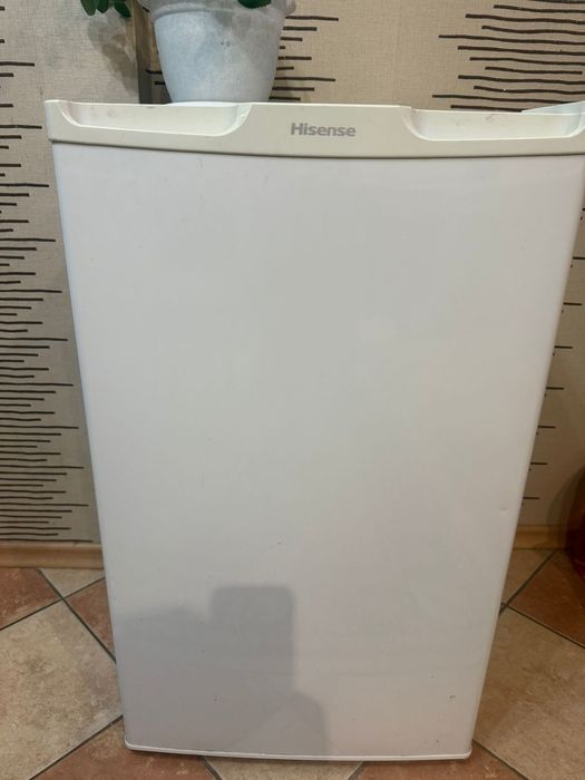 Срочно продам морозильник