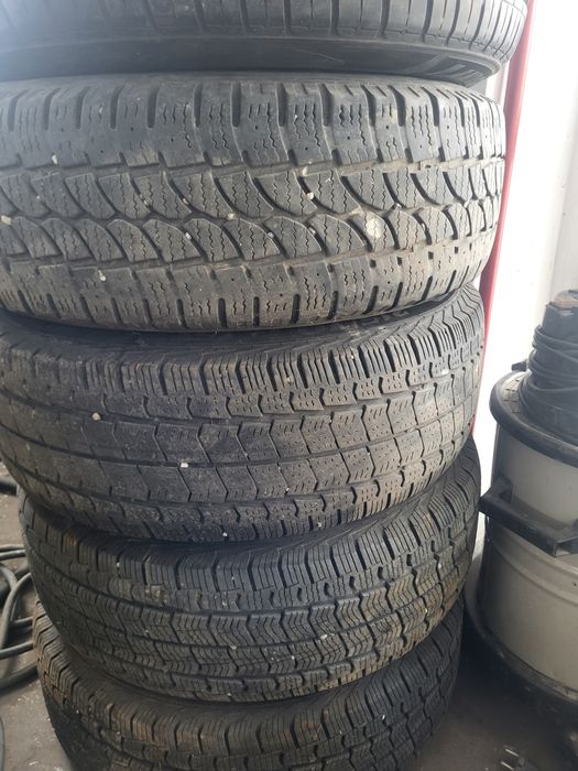 Set anvelope 215/7/15C pentru autorulota fiat ducato.