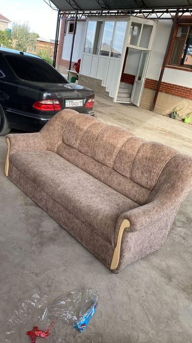 В отличном состоянии диван