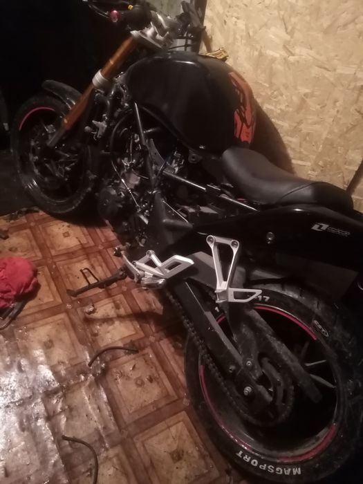 Стрит мото 300куб