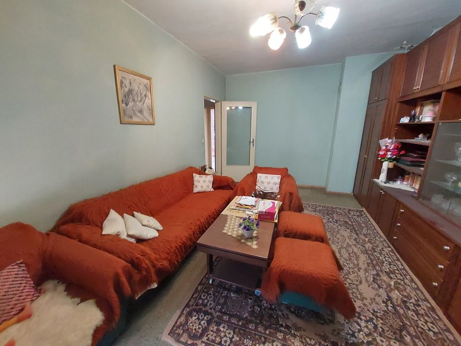 Продава се Тристаен апартамент в Казанлък - 76 кв.м за 873 €/кв.м - Снимка #2