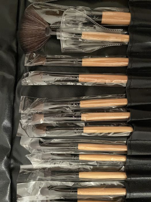 Набор кисточек для макияжа