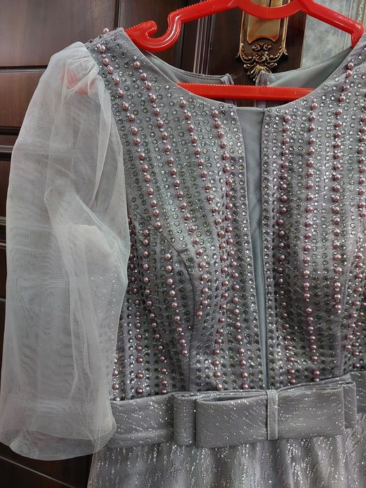 Вечернее шикарное платье